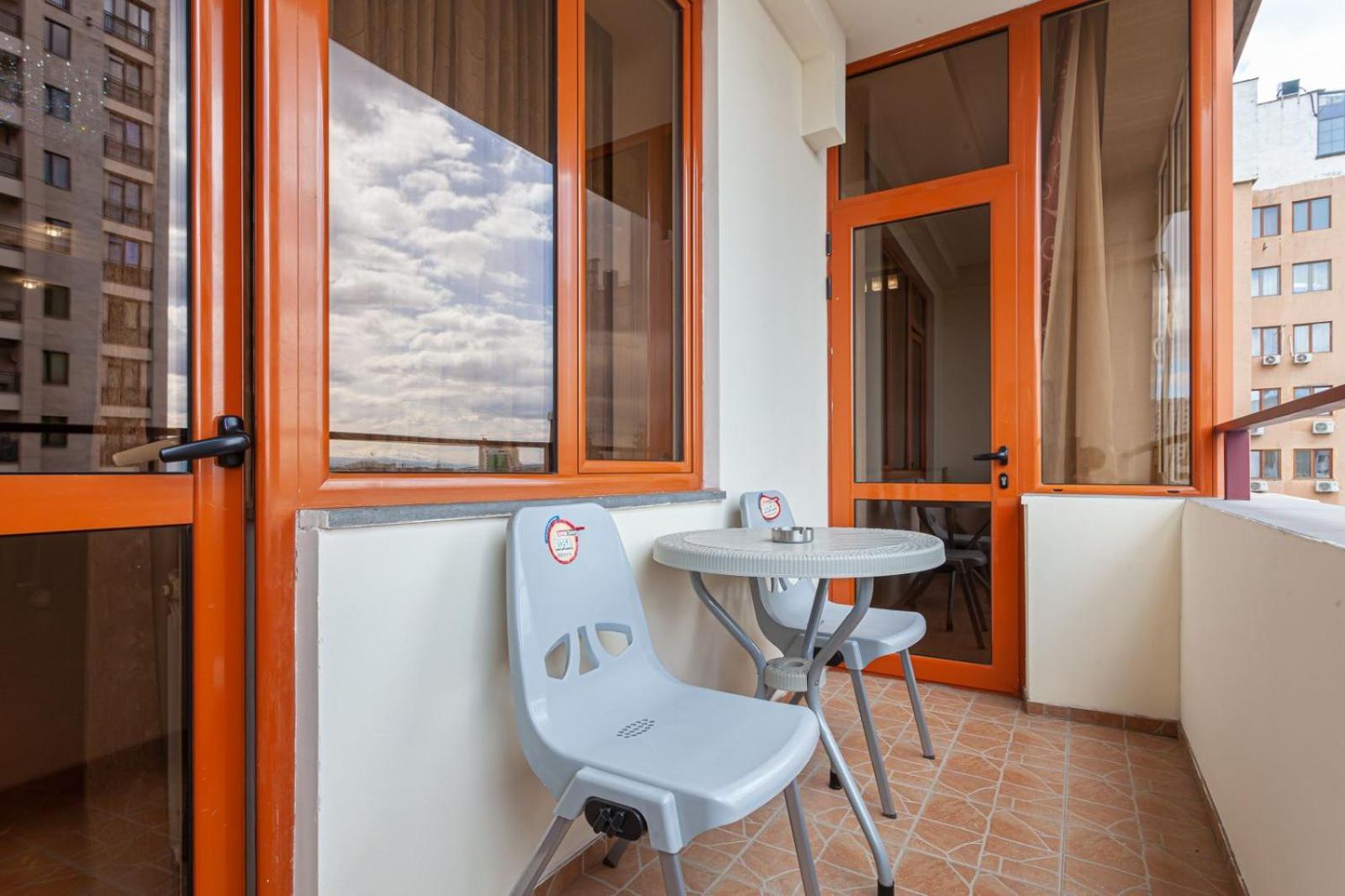 Stay Inn Apartments At Buzand 13 Street Yerevan Ngoại thất bức ảnh