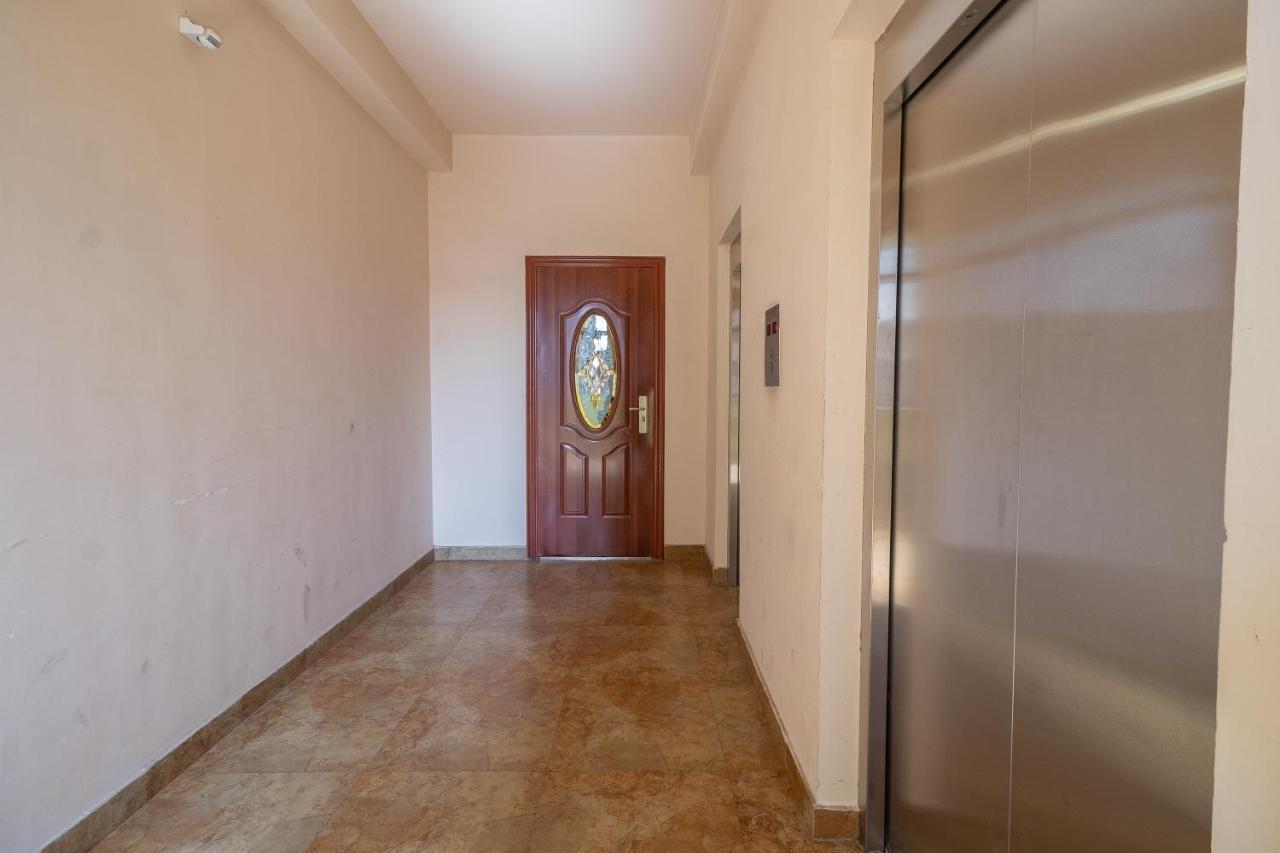Stay Inn Apartments At Buzand 13 Street Yerevan Ngoại thất bức ảnh